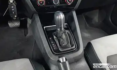 Volkswagen Jetta 2016 2.0 Автомат в Москве № 232128, миниатюра 3