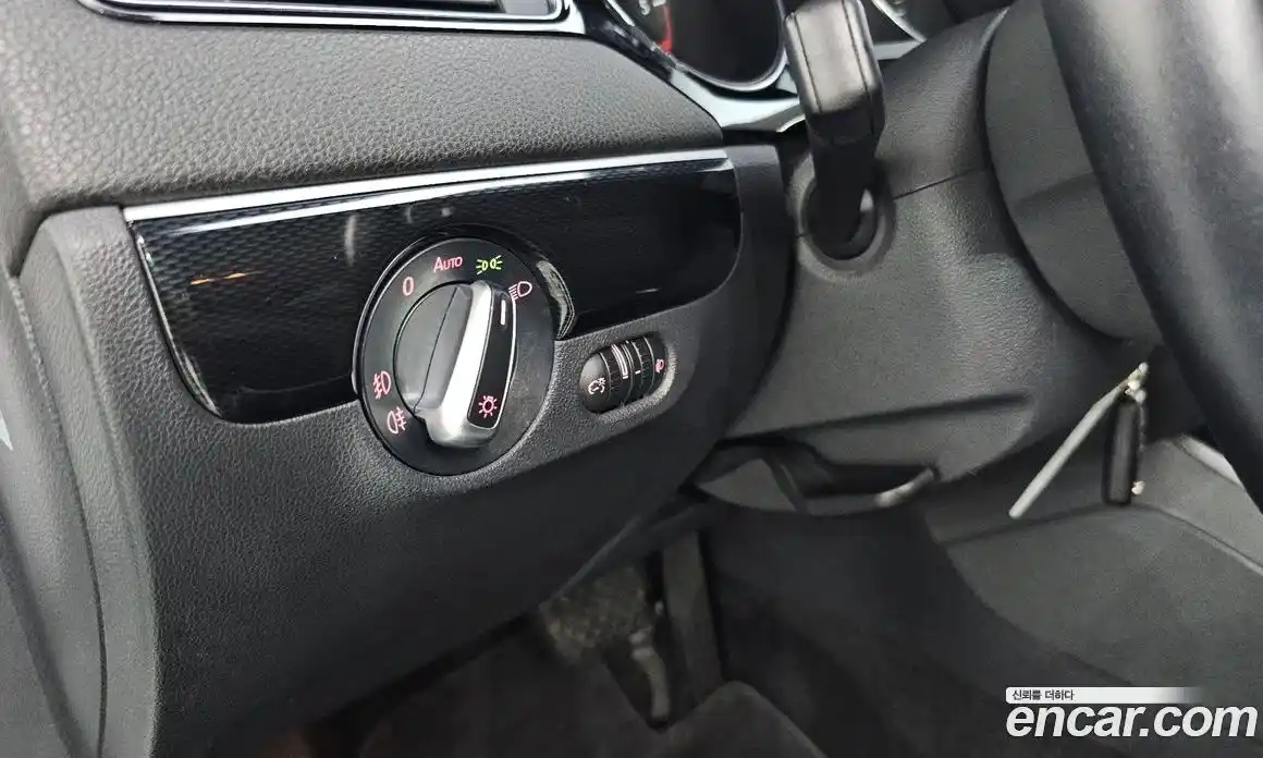 Volkswagen Jetta 2016 2.0 Автомат в Москве № 232128, фото 5