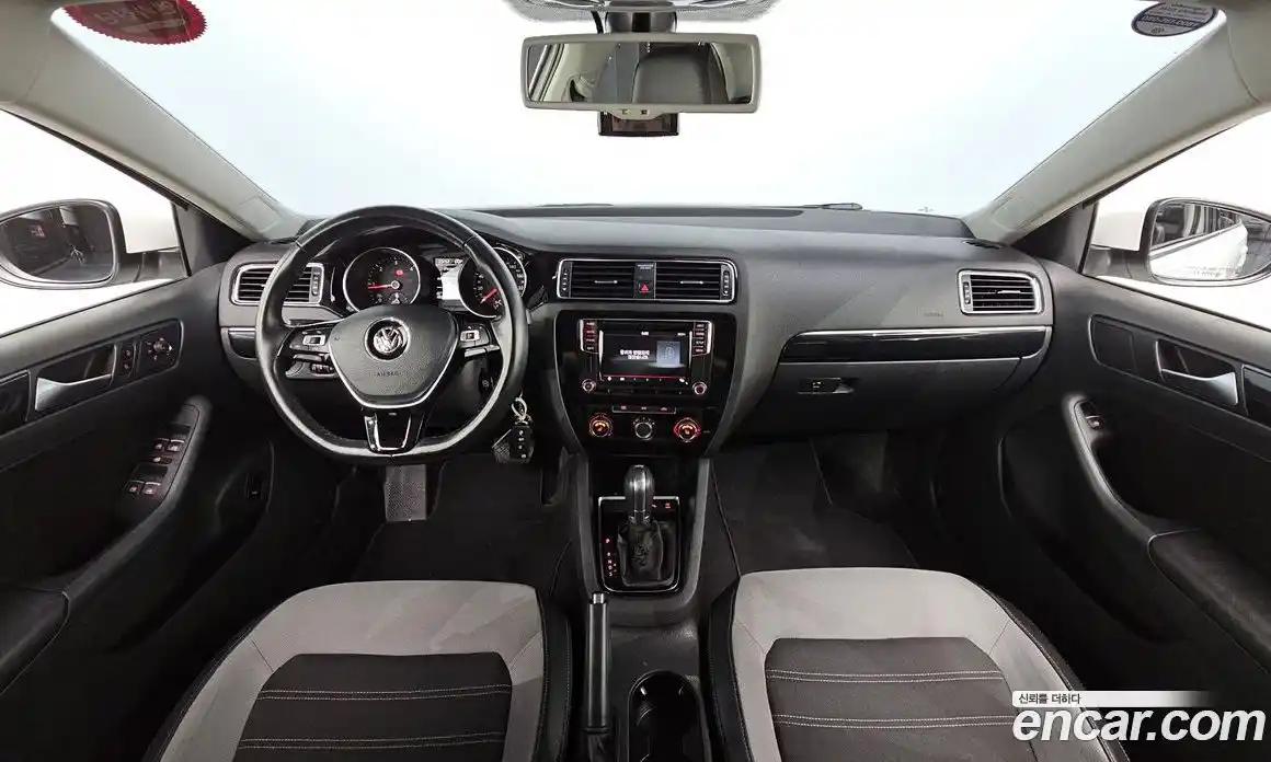 Volkswagen Jetta 2016 2.0 Автомат в Москве № 232128, фото 10