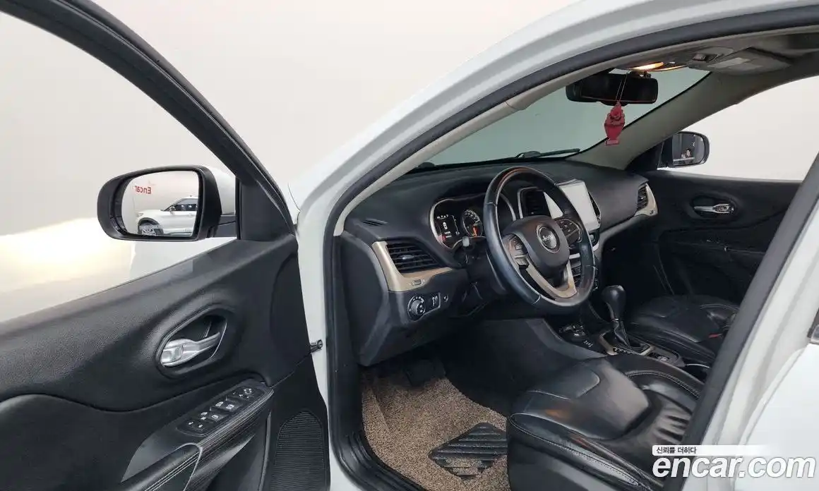 Jeep Cherokee 2016 2.4 Автомат в Москве № 232707, фото 4