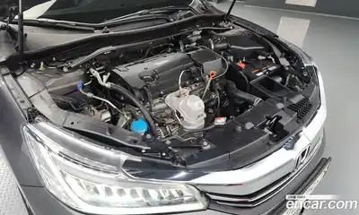 Honda Accord 2017 2.4 Автомат в Москве № 232863, миниатюра 11