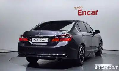 Honda Accord 2017 2.4 Автомат в Москве № 232863, миниатюра 12