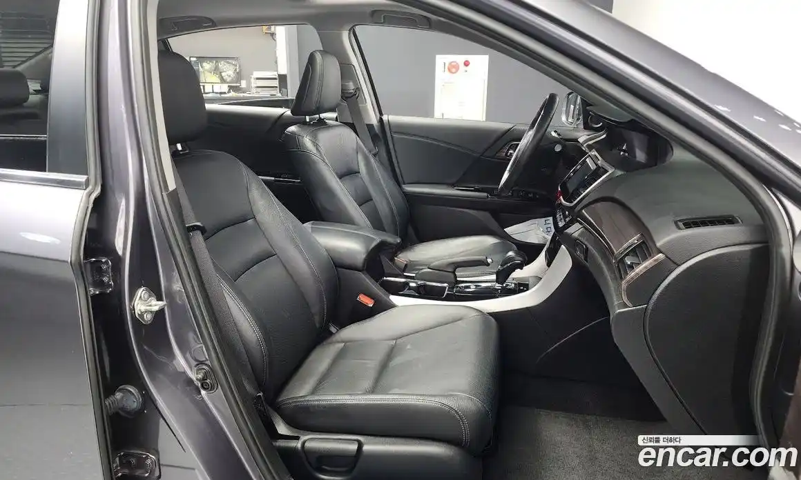 Honda Accord 2017 2.4 Автомат в Москве № 232863, фото 19