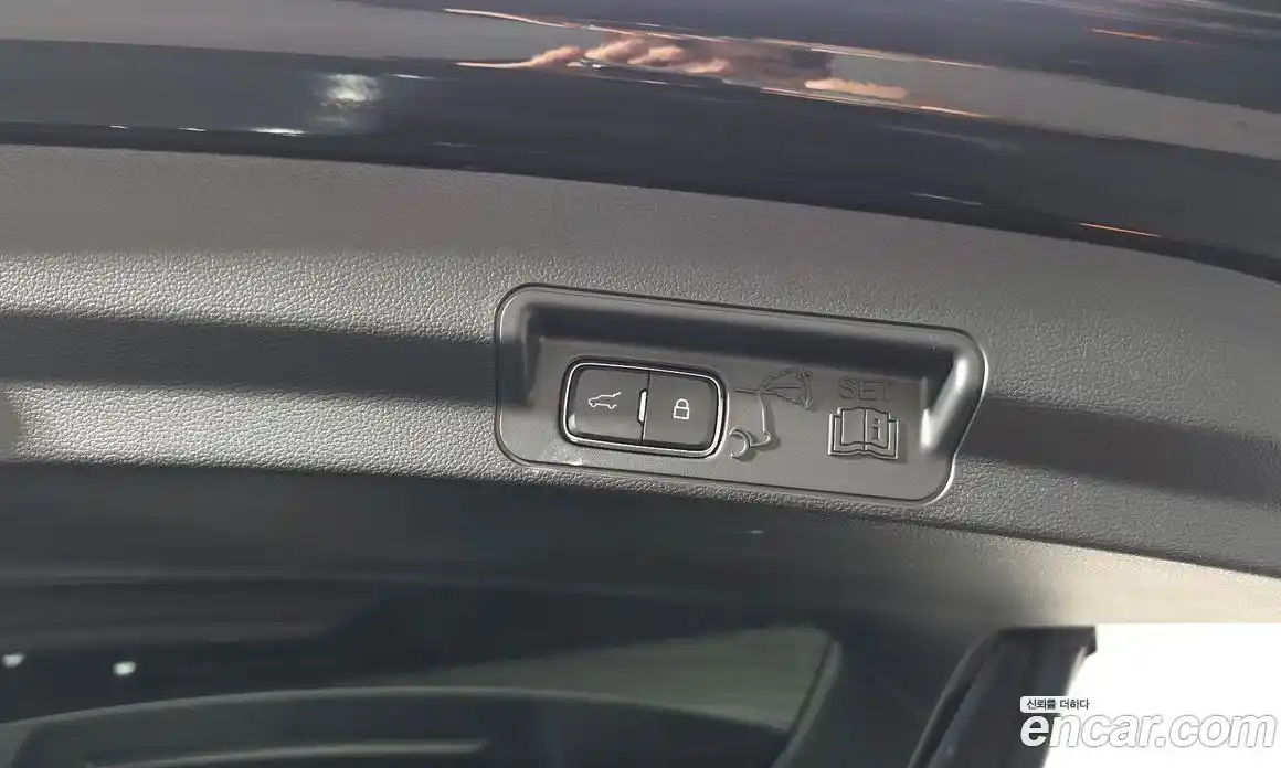 Ford Explorer 2023 2.3 Автомат в Москве № 233074, фото 8