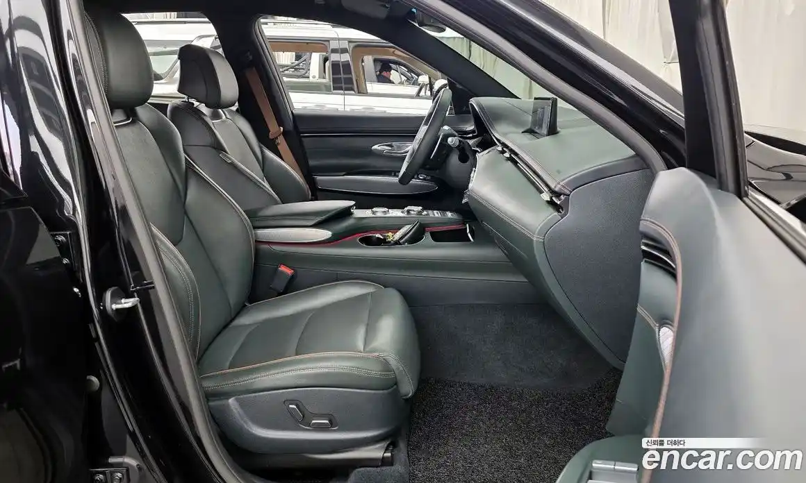 Genesis GV70 2021 2.5 Автомат в Москве № 23476, фото 17