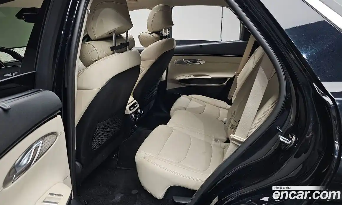 Genesis GV70 2021 2.5 Автомат в Москве № 24248, фото 16