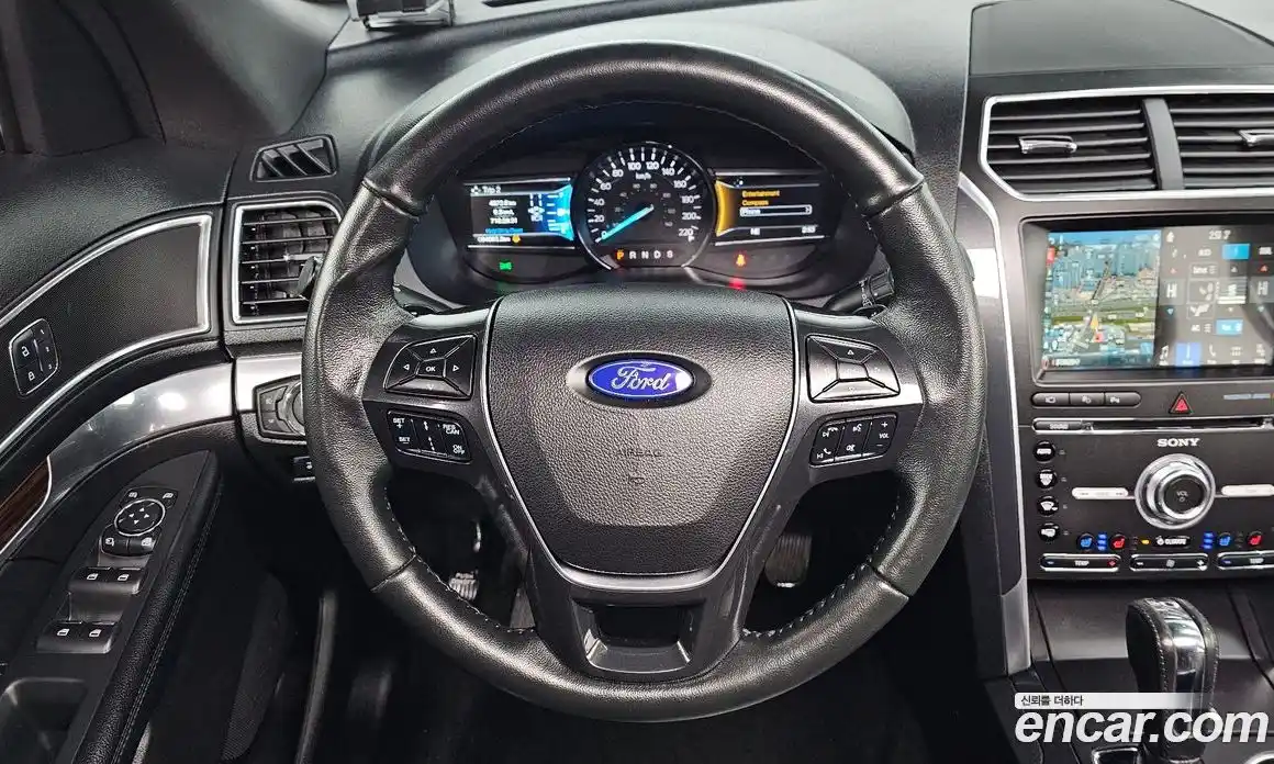 Ford Explorer 2017 2.3 Автомат в Москве № 255539, фото 18