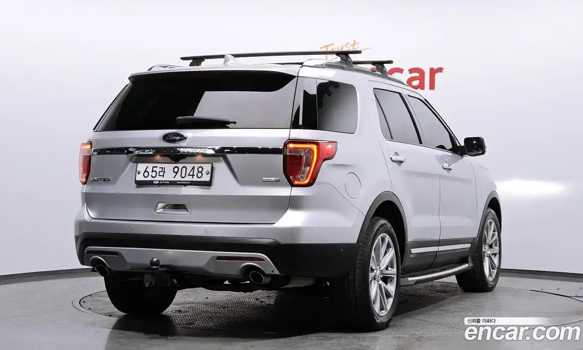 Ford Explorer 2017 2.3 Автомат в Москве № 255539, фото 9