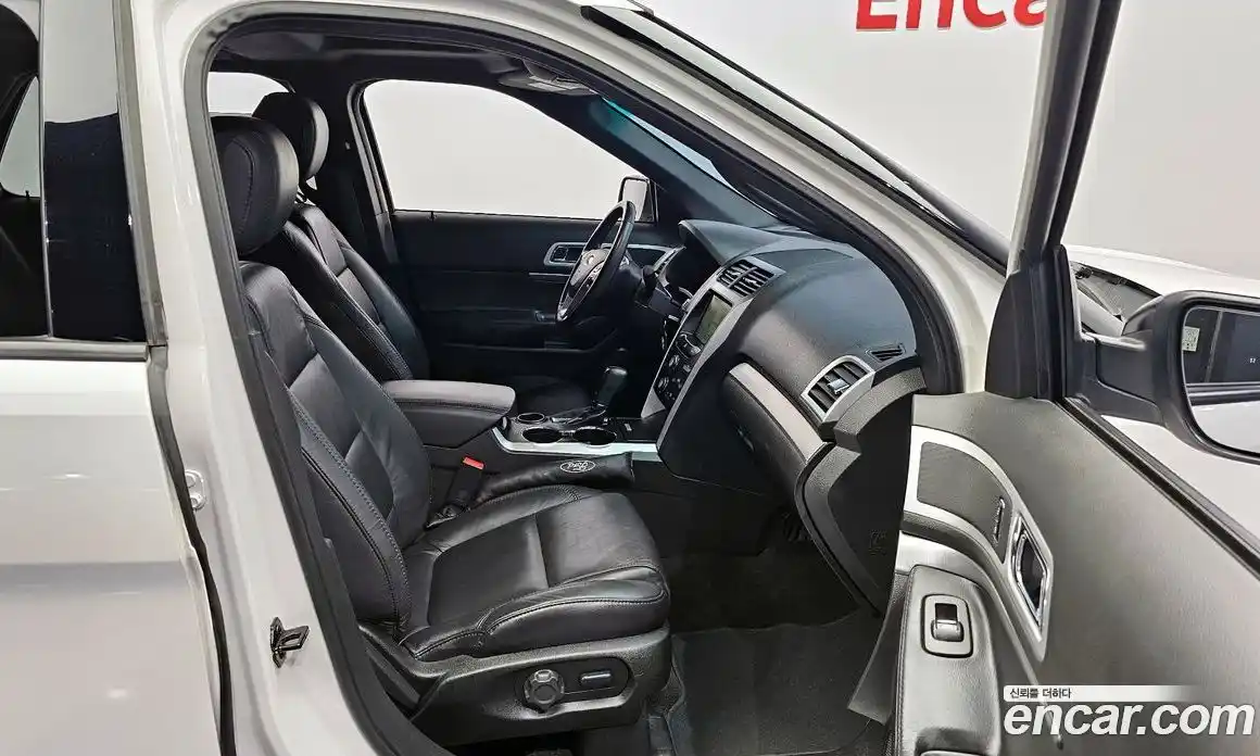 Ford Explorer 2015 2.0 Автомат в Москве № 255605, фото 15