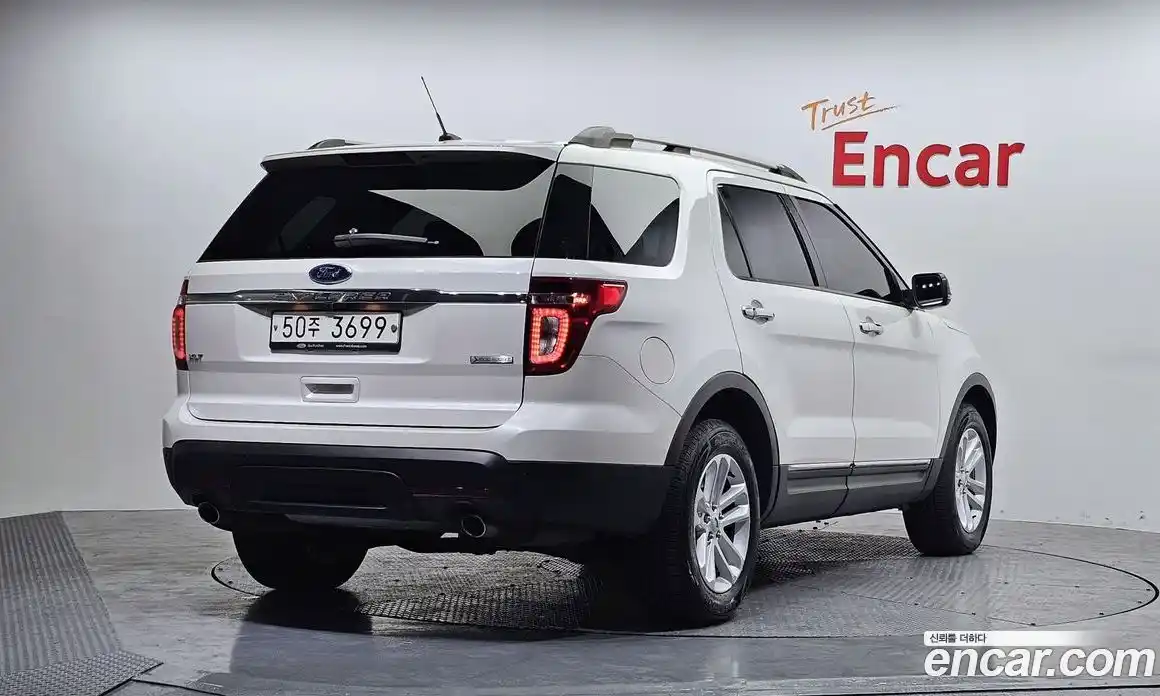 Ford Explorer 2015 2.0 Автомат в Москве № 255605, фото 5