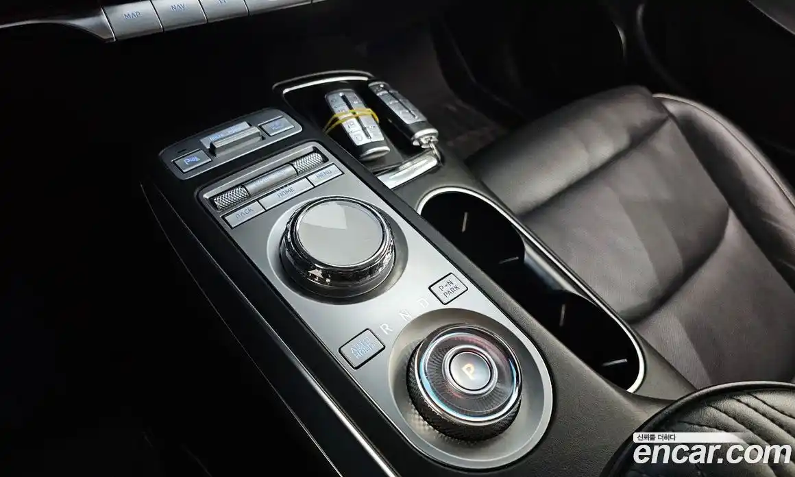 Genesis GV70 2021 2.5 Автомат в Москве № 25641, фото 13