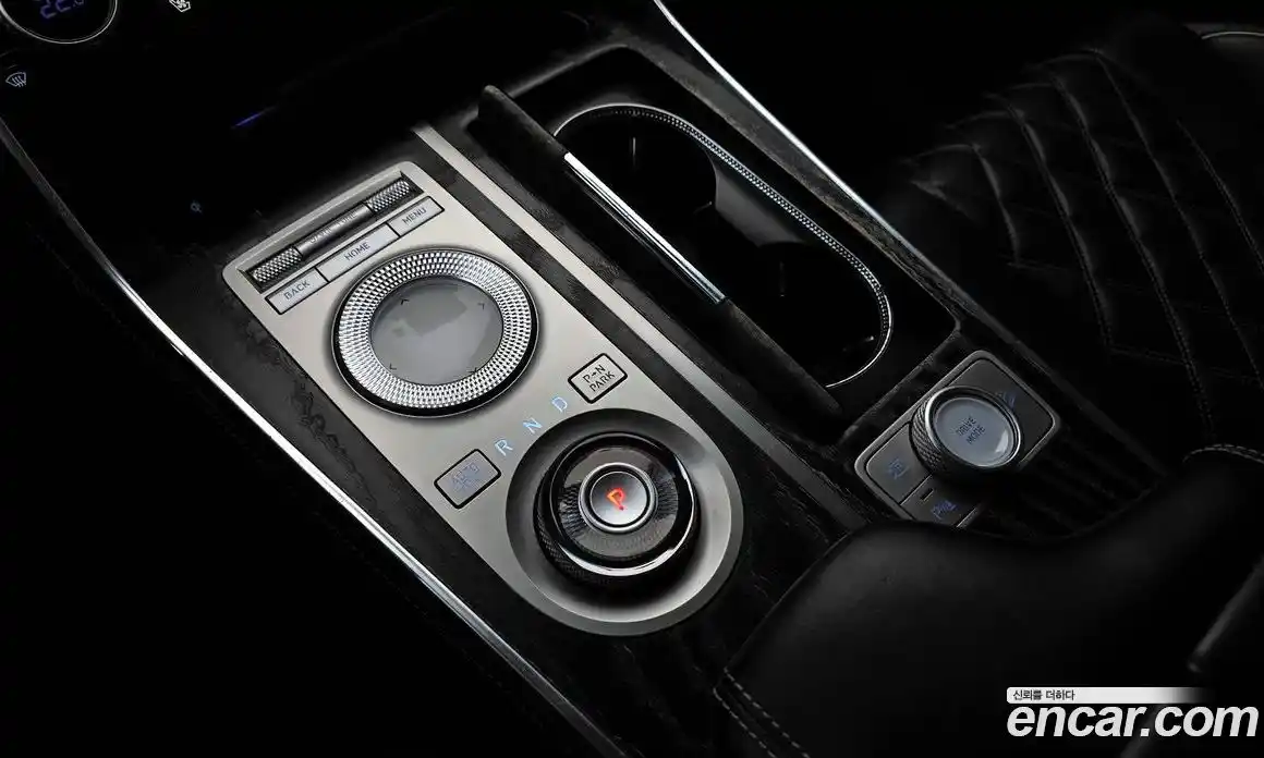 Genesis GV80 2022 2.5 Автомат в Москве № 26675, фото 18