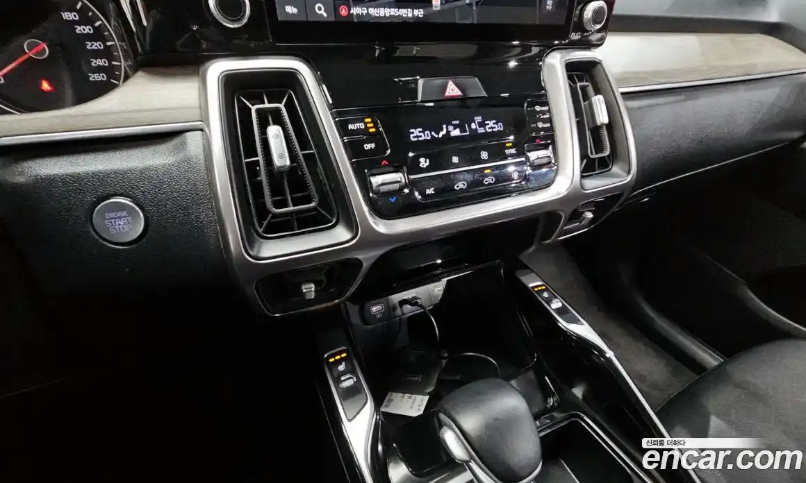 Kia Sorento 2021 2.5 Автомат в Москве № 268702, фото 14