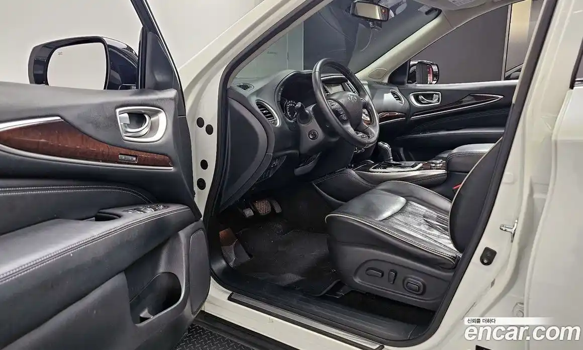 Infiniti QX60 2017 3.5 Автомат в Москве № 295750, фото 13