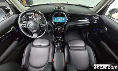 Mini Cooper 2023 1.5 Автомат в Москве № 328951, миниатюра 6