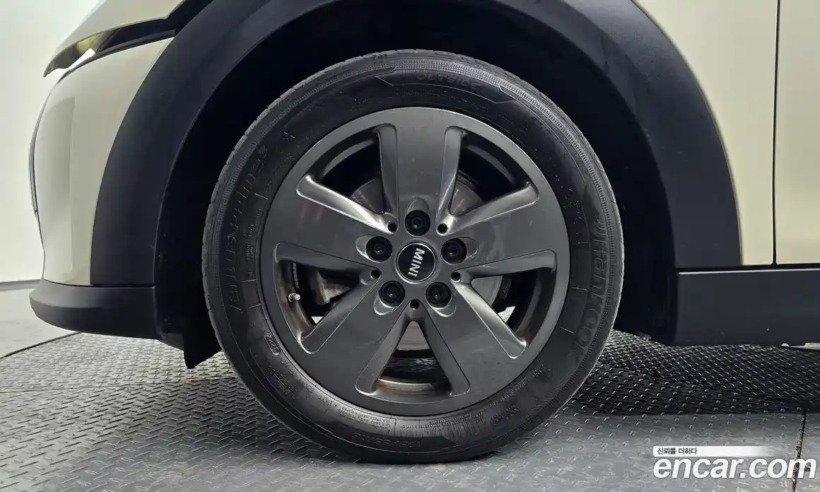 Mini Cooper 2023 1.5 Автомат в Москве № 328951, фото 7