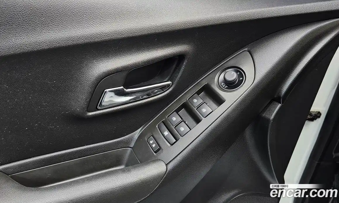 Chevrolet Trax 2013 1.4 Автомат в Москве № 332489, фото 9