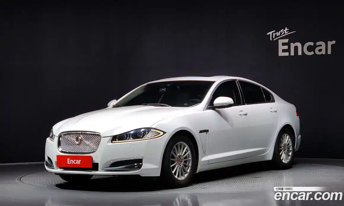 Jaguar XF 2015 2.2 Автомат в Москве № 335841, фото 5
