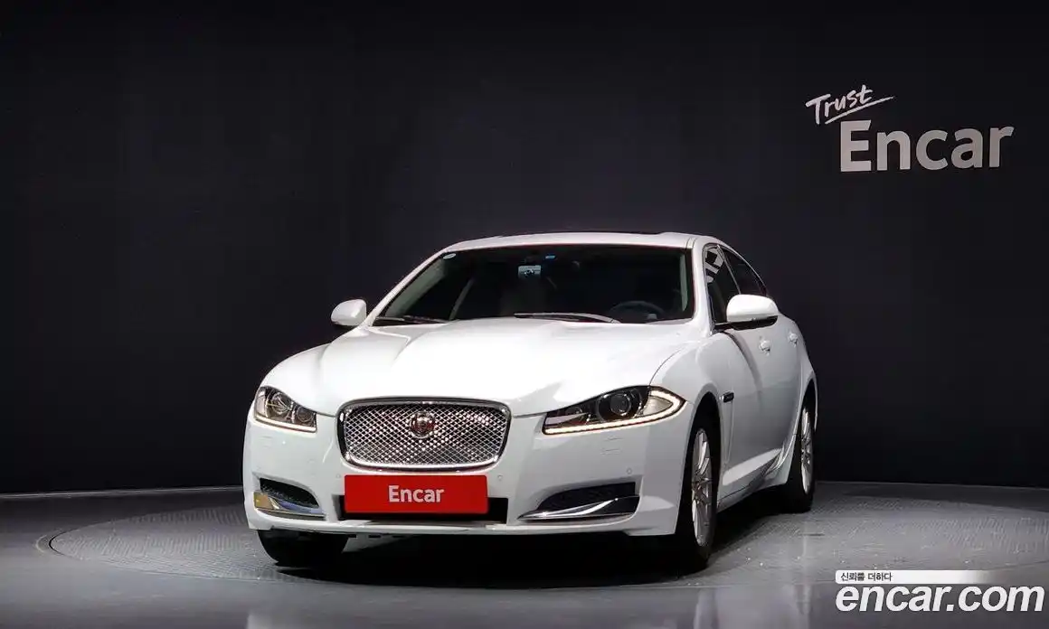 Jaguar XF 2015 2.2 Автомат в Москве № 335841, фото 9