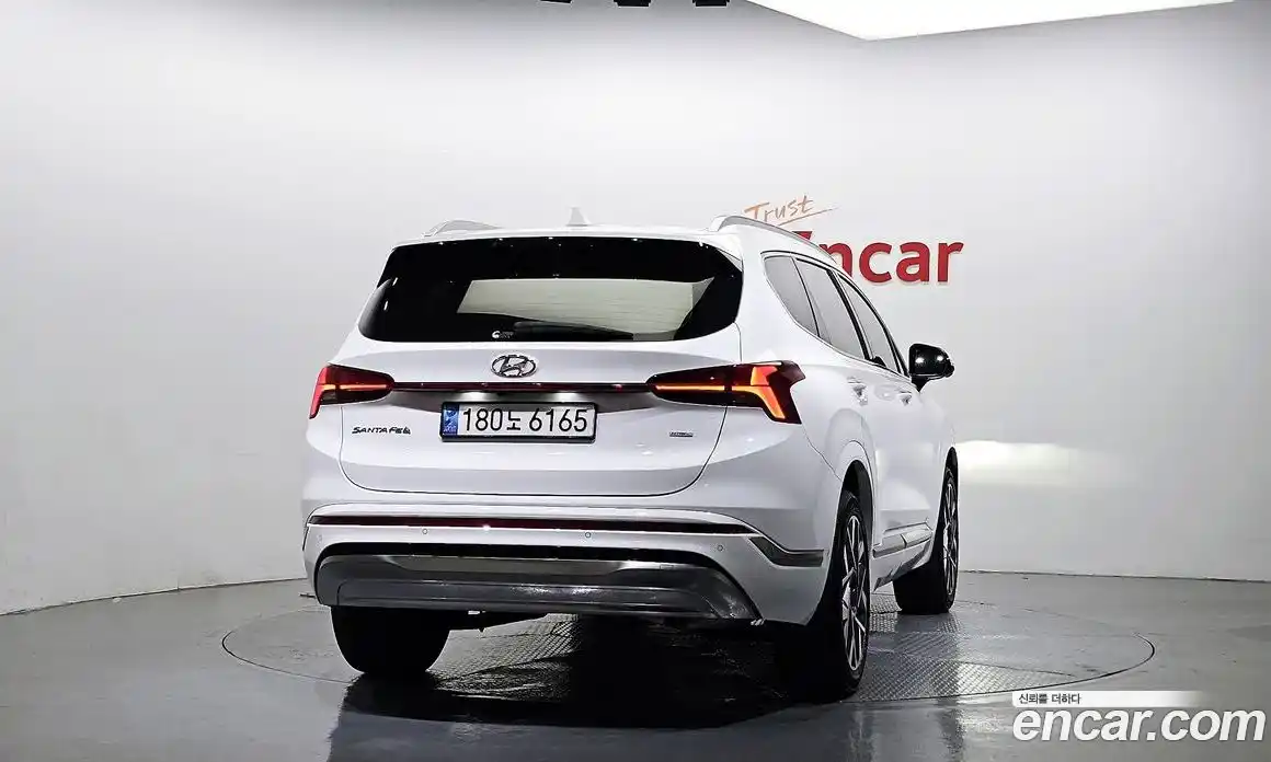 Hyundai Santa Fe 2023 2.5 Автомат в Москве № 339241, фото 12