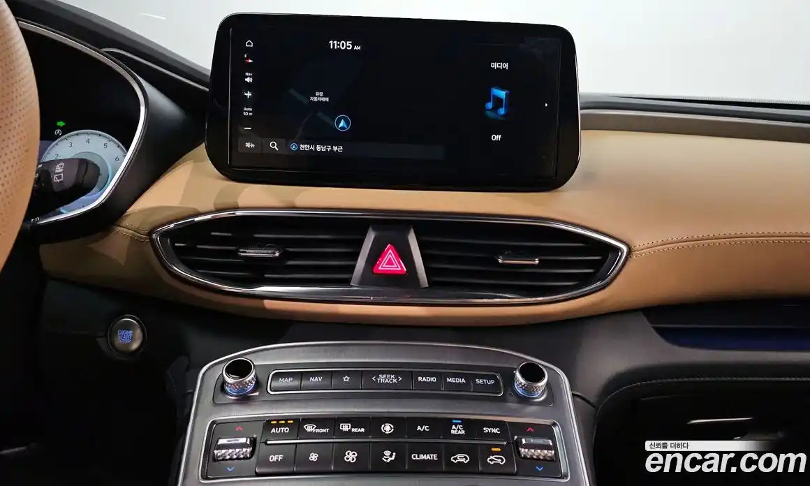 Hyundai Santa Fe 2023 2.5 Автомат в Москве № 339241, фото 18