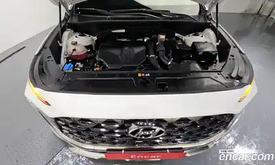 Hyundai Santa Fe 2023 2.5 Автомат в Москве № 339241, миниатюра 4