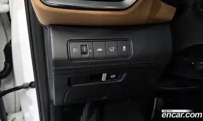 Hyundai Santa Fe 2023 2.5 Автомат в Москве № 339241, миниатюра 6