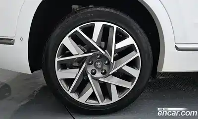 Hyundai Santa Fe 2023 2.5 Автомат в Москве № 339241, миниатюра 8