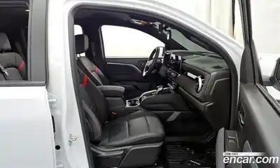 Chevrolet Colorado 2024 2.7 Автомат в Москве № 37674, миниатюра 2