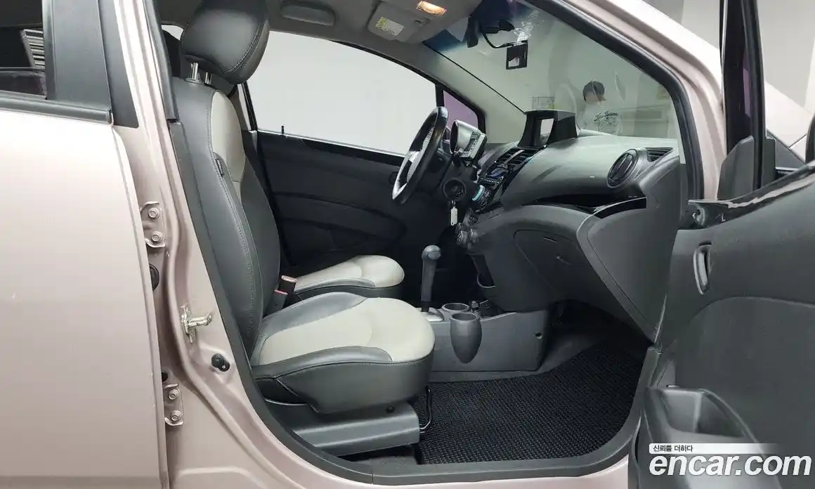 Chevrolet Spark 2012 1.0 Автомат в Москве № 40087, фото 3