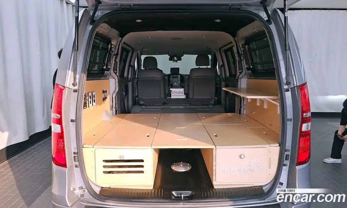 Hyundai Starex 2015 2.5 Автомат в Москве № 42898, фото 16