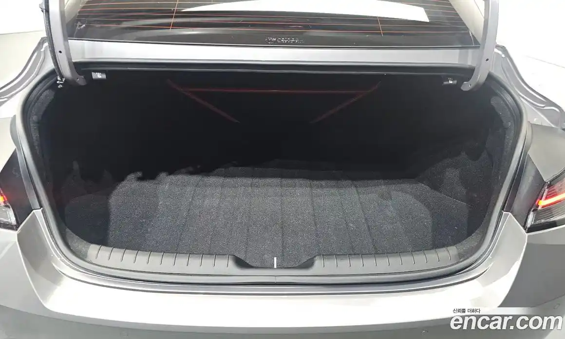 Hyundai Avante 2023 2.0 Автомат в Москве № 45997, фото 20