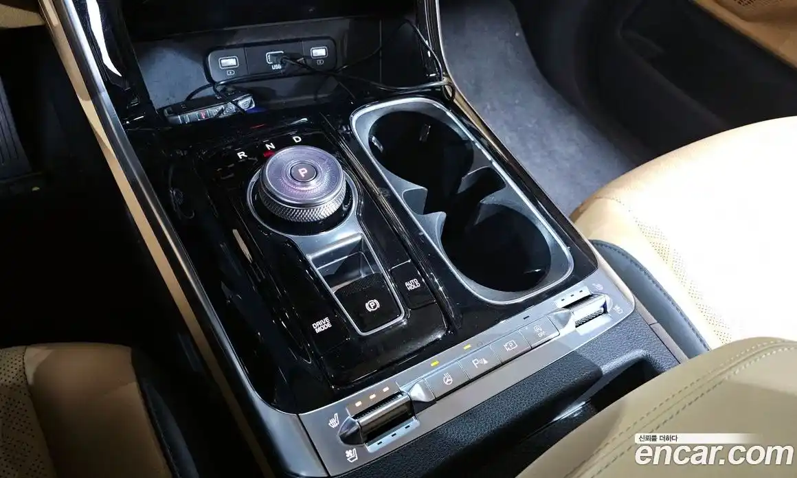 Kia Canival 2023 2.2 Автомат в Москве № 50764, фото 15