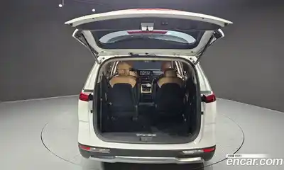 Kia Canival 2023 2.2 Автомат в Москве № 50764, миниатюра 2