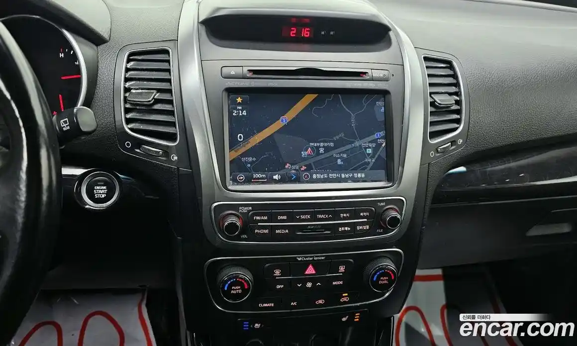 Kia Sorento 2013 2.0 Автомат в Москве № 54631, фото 16