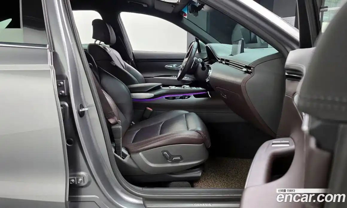 Genesis GV70 2021 2.5 Автомат в Москве № 57681, фото 8