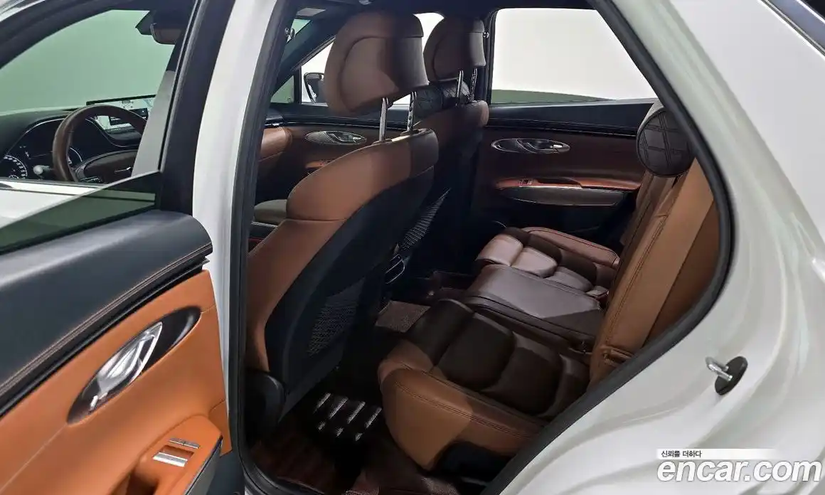 Genesis GV70 2024 2.2 Автомат в Москве № 58331, фото 14