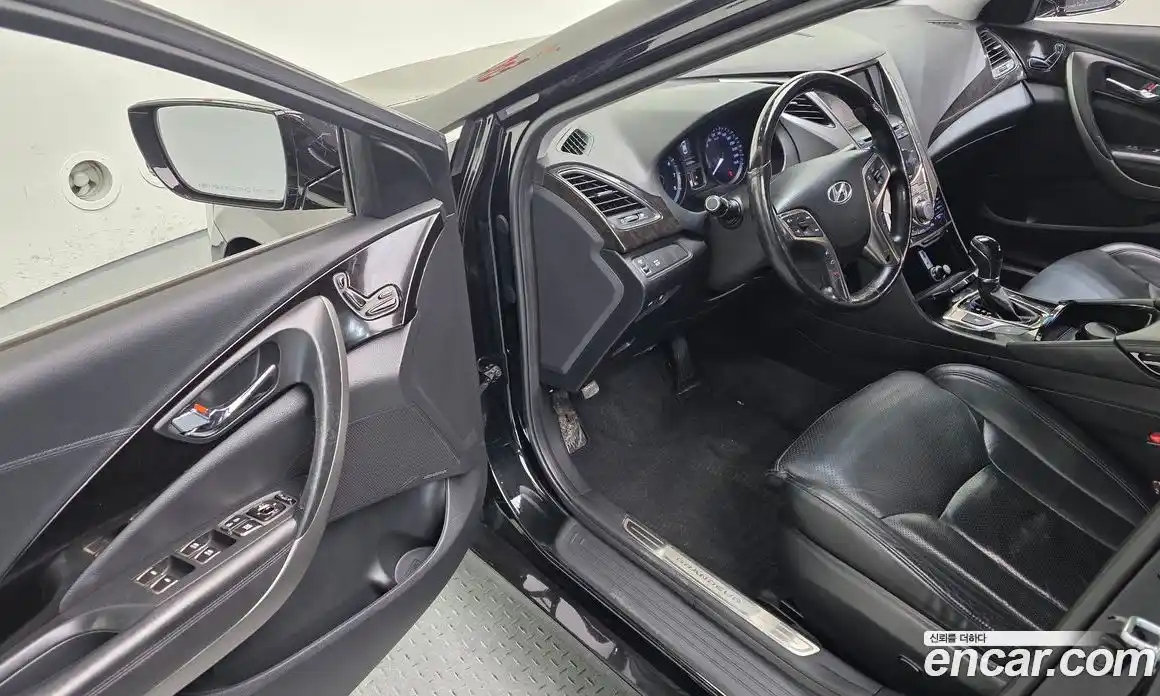 Hyundai Grandeur 2011 3.0 Автомат в Москве № 7226, фото 20