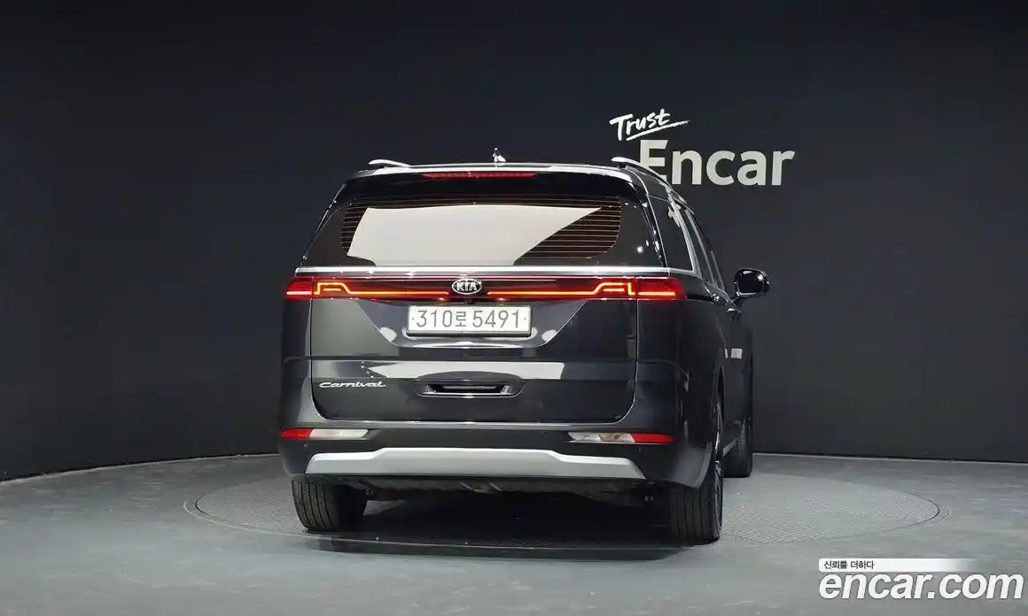 Kia Canival 2021 2.2 Автомат в Москве № 73285, фото 10