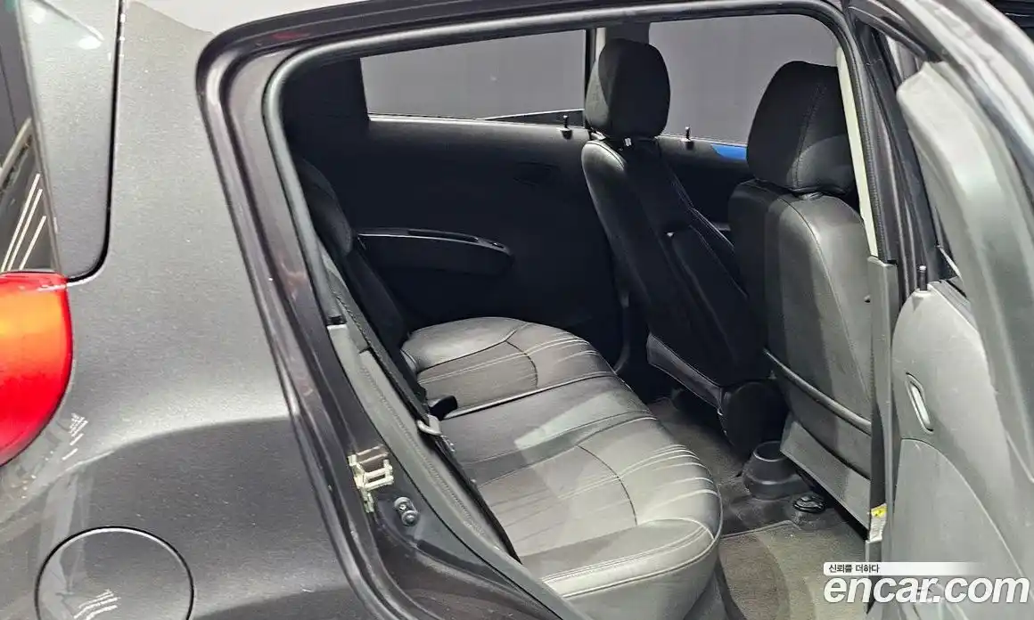 Chevrolet Spark 2013 1.0 Автомат в Москве № 103880, фото 8