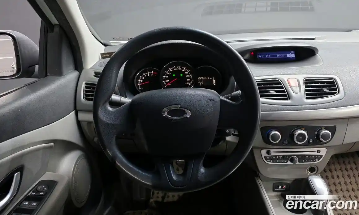 Renault SM3 2010 1.6 Автомат в Москве № 107397, фото 4