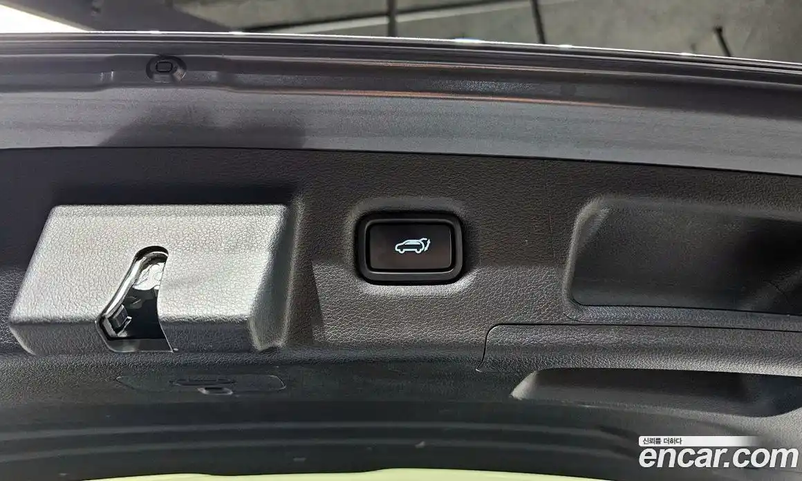 Hyundai Santa Fe 2022 1.6 Автомат в Москве № 109496, фото 14