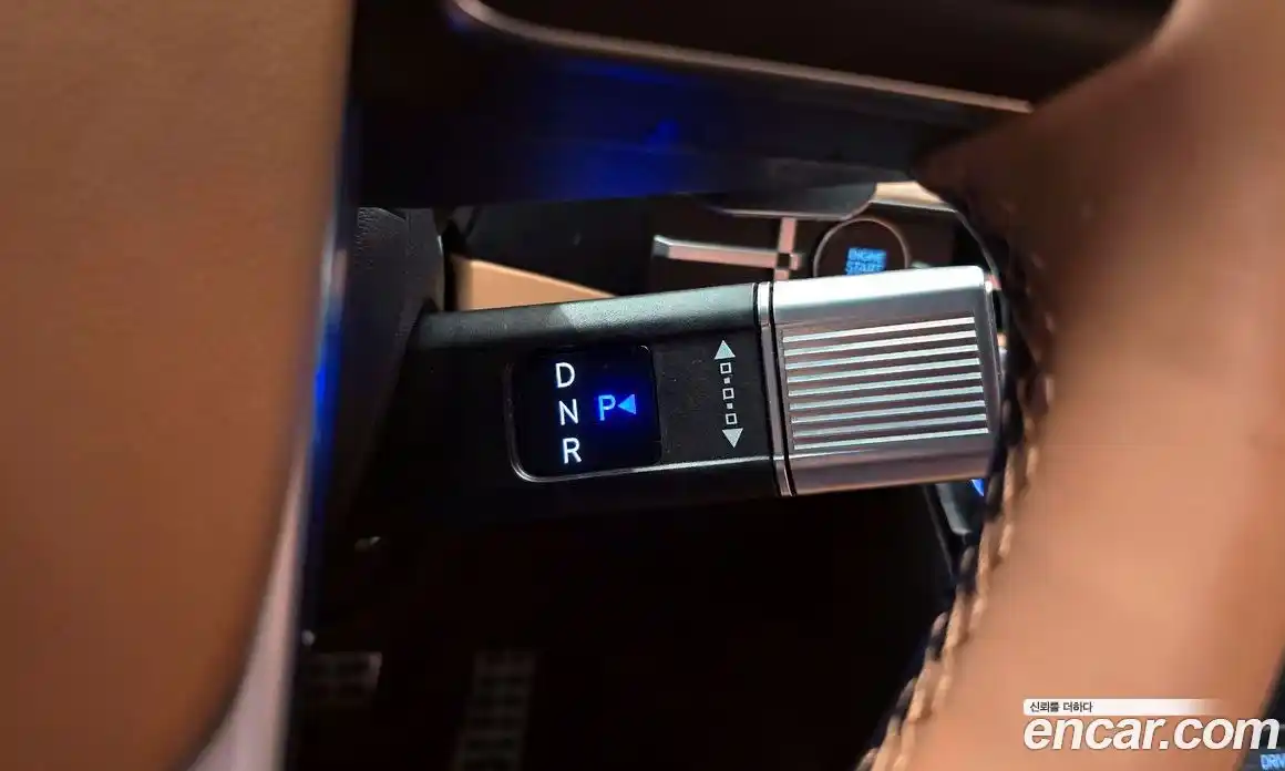 Hyundai Santa Fe 2024 1.6 Автомат в Москве № 109652, фото 9