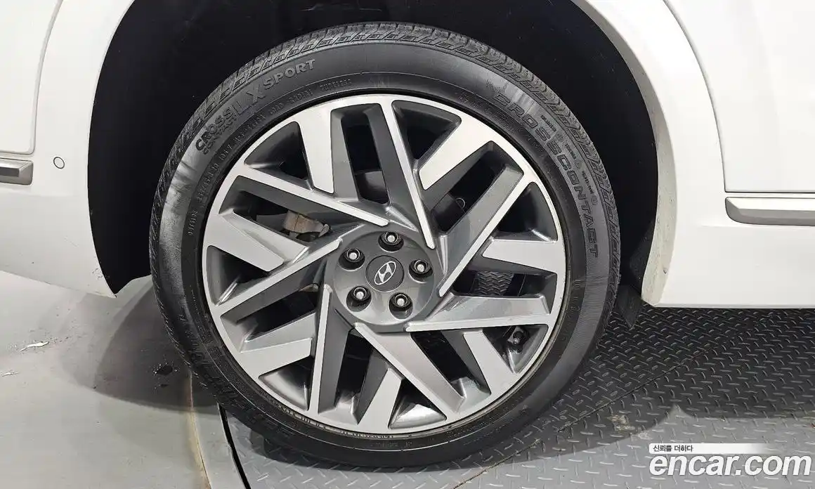 Hyundai Santa Fe 2023 2.5 Автомат в Москве № 112403, фото 14