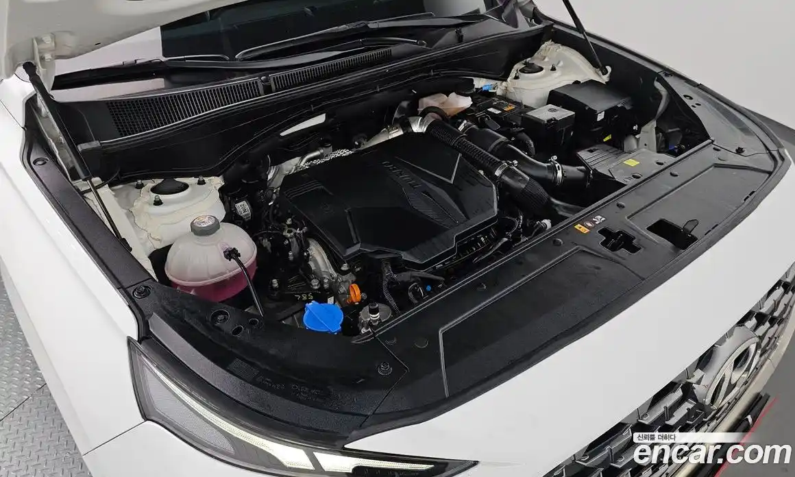 Hyundai Santa Fe 2023 2.5 Автомат в Москве № 112403, фото 7