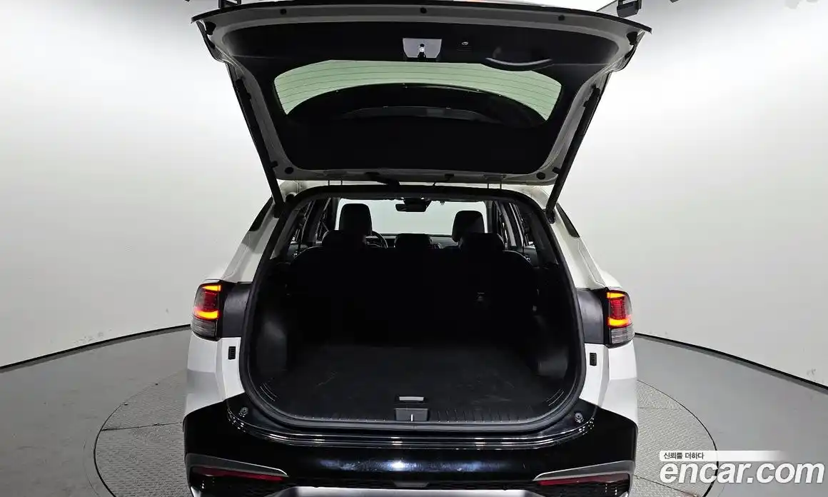 Kia Sportage 2023 1.6 Автомат в Москве № 11502, фото 3