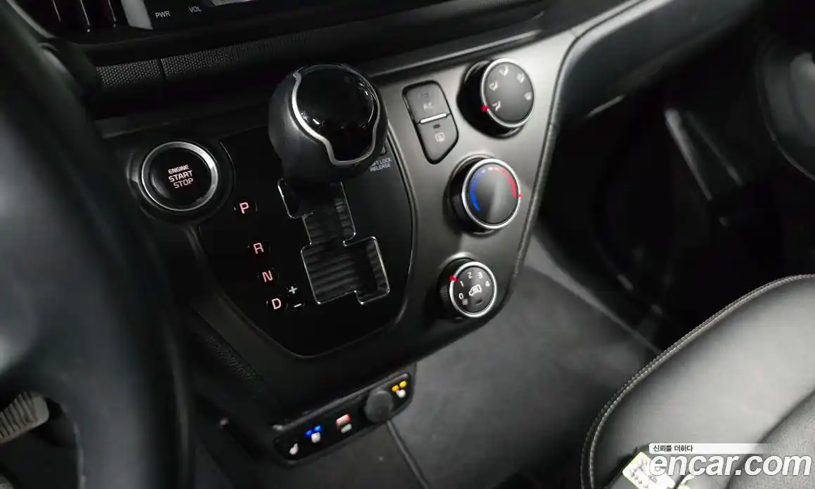 Kia Ray 2023 1.0 Автомат в Москве № 120201, фото 2