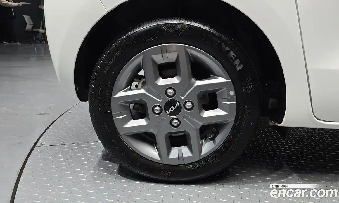 Kia Ray 2023 1.0 Автомат в Москве № 120201, фото 3