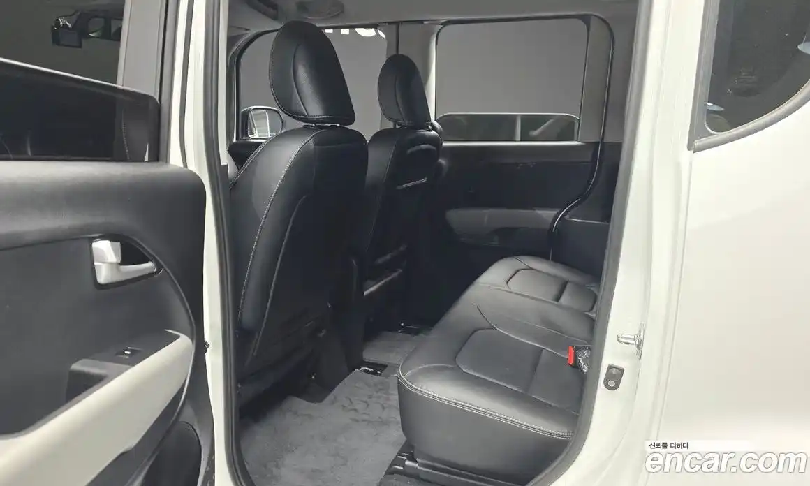 Kia Ray 2023 1.0 Автомат в Москве № 120201, фото 4