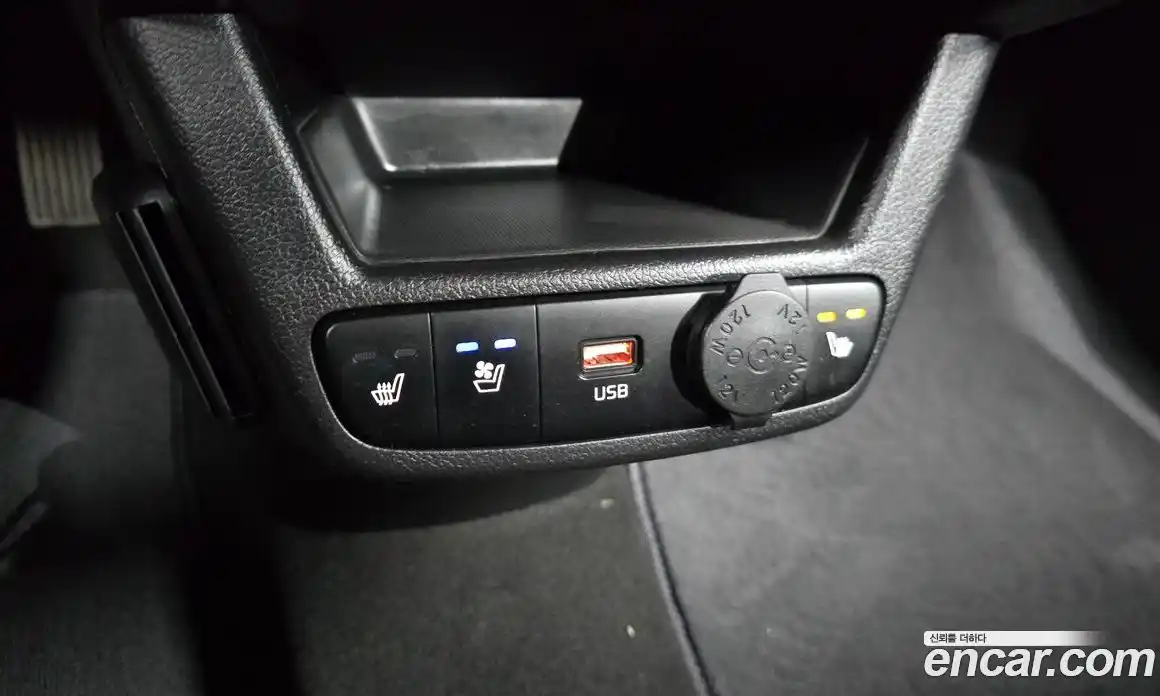 Kia Ray 2023 1.0 Автомат в Москве № 120201, фото 10